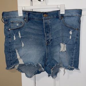 Size 14 Ripped Fashion Nova Denim Shorts